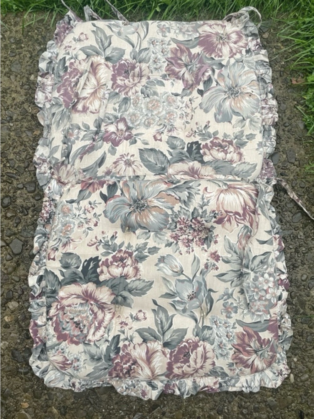 Vintage Inspired Floral Tie-On Seat Cushions